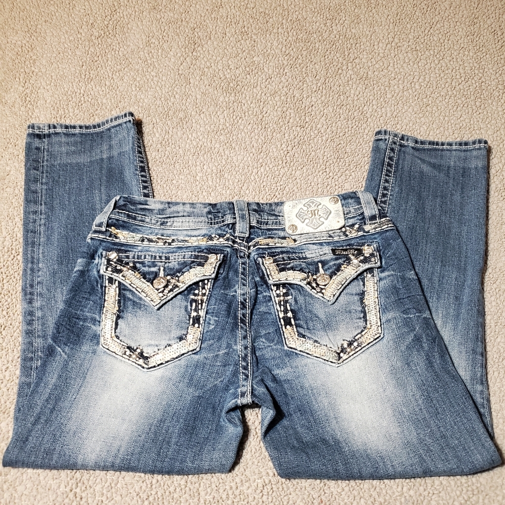 Miss Me Mid Rise Embroidered Bling Denim Easy Crop Jeans Y2K women Sz 29 - Picture 4 of 9